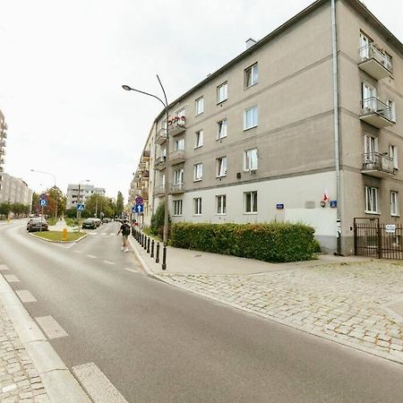 Retro Vibe In The Green District Of Warsaw Exterior photo